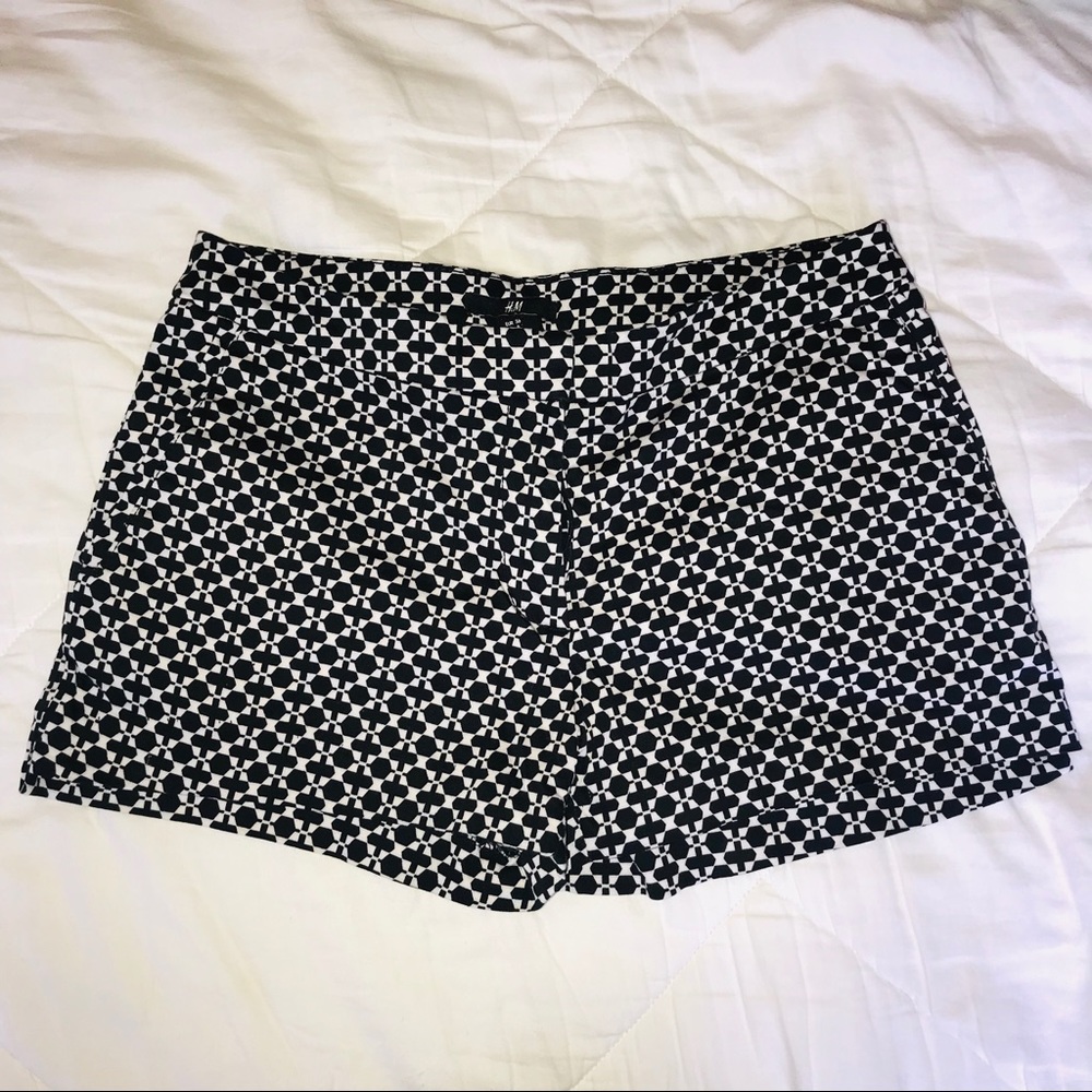 Black & White H&M Patterned Shorts